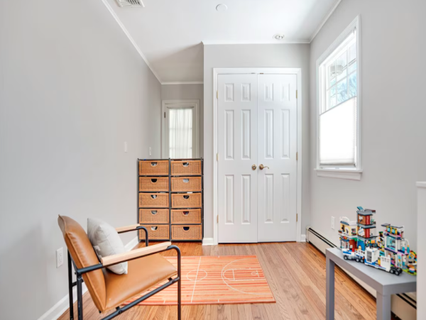 Hampton Bay Luxurious Retreat - Your Perfect Getaway